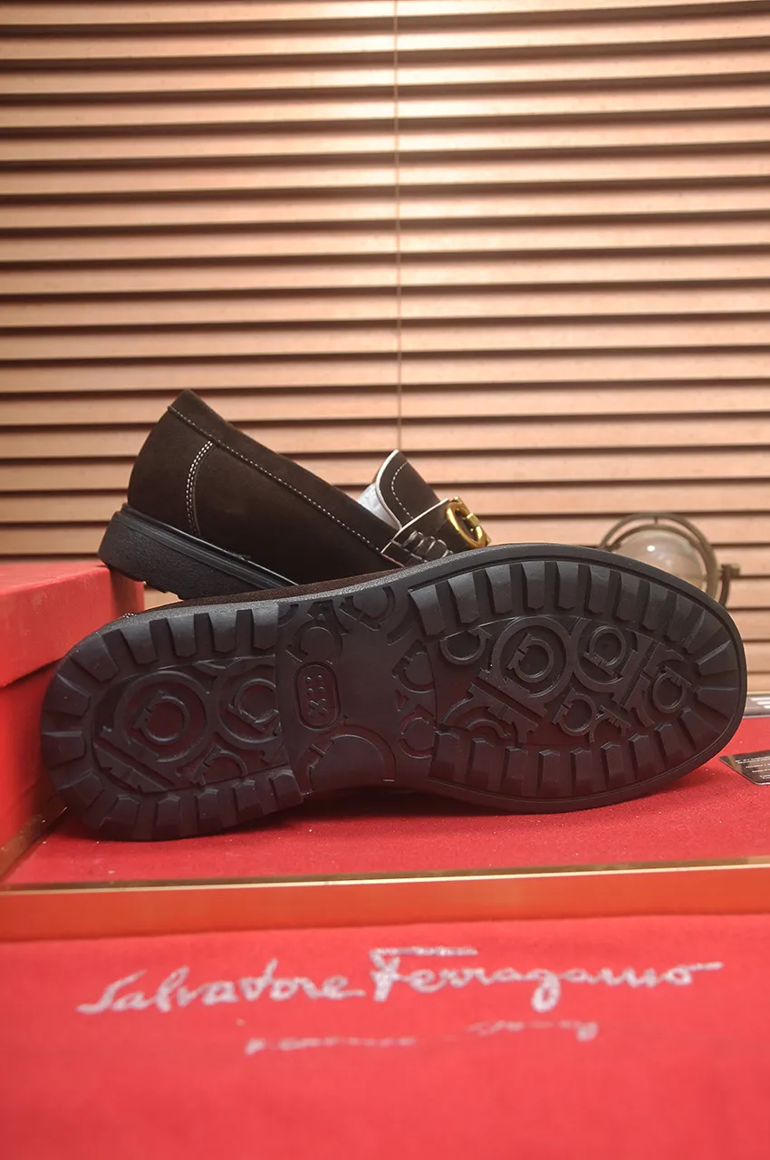 Men's shoes 💰440💶[Ferragamo/Ferragamo] The latest model in the counter. Original imported high-quality cowhide with open sides + imported 🐂 water-dyed cowhide lining + original luxury metal buckle + original combined outsole. No pressure for comparison. 38--45 (45 is custom-made and cannot be returned or exchanged)